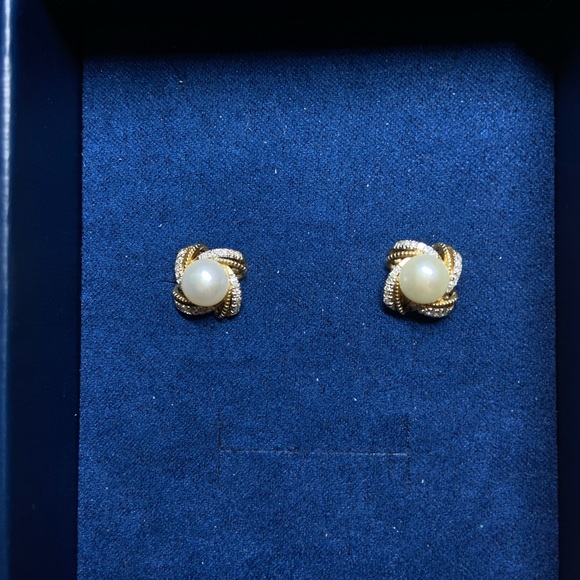 Peoples Jewellers Freshwater Pearl Earrings studs - Picture 3 of 4